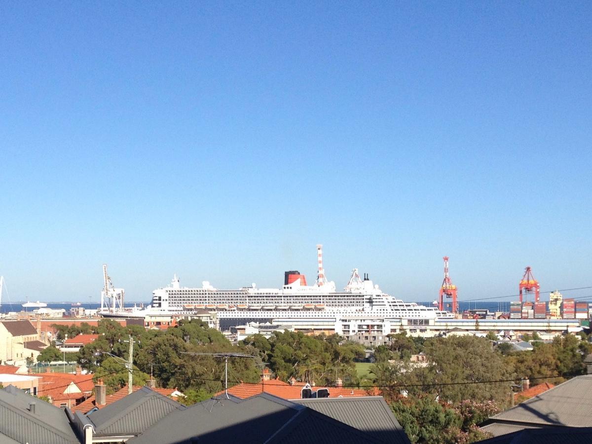 Studio 204 With Harbour, Ocean And Sunset Views From The Balcony Fremantle Exterior foto